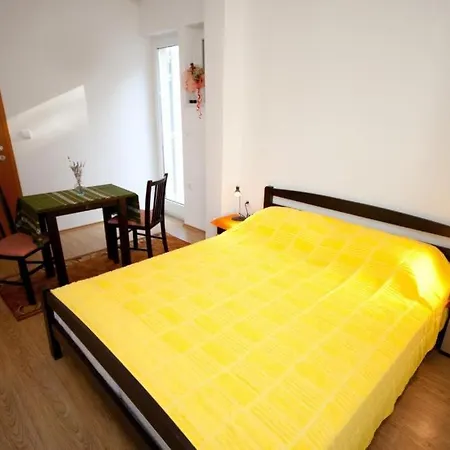 Apartman Briest *
