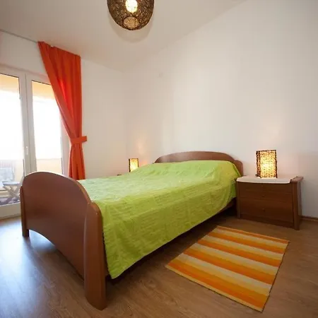 Briest Apartman *