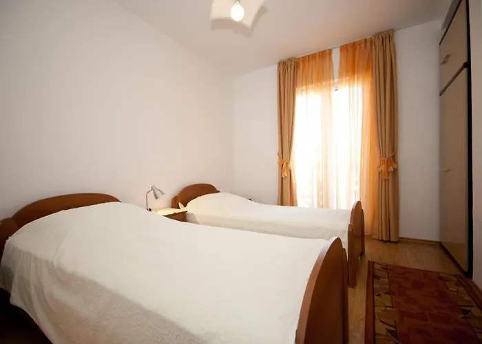 브리에스트 아파트 *